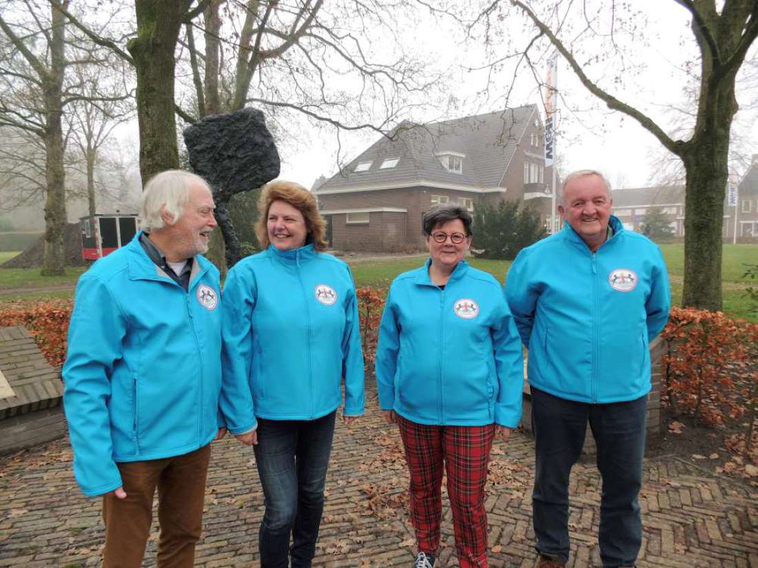 Bestuur Westerbork Dorp van de Vrijheid. Vlnr: Geert Woldman, Harriët Tijmes, Hennie Bork, Albert Kuper.